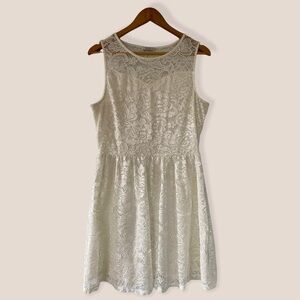 ONLY White Lace Sweetheart Dress